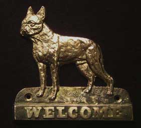 Boston Terrier welcome plaque hanger